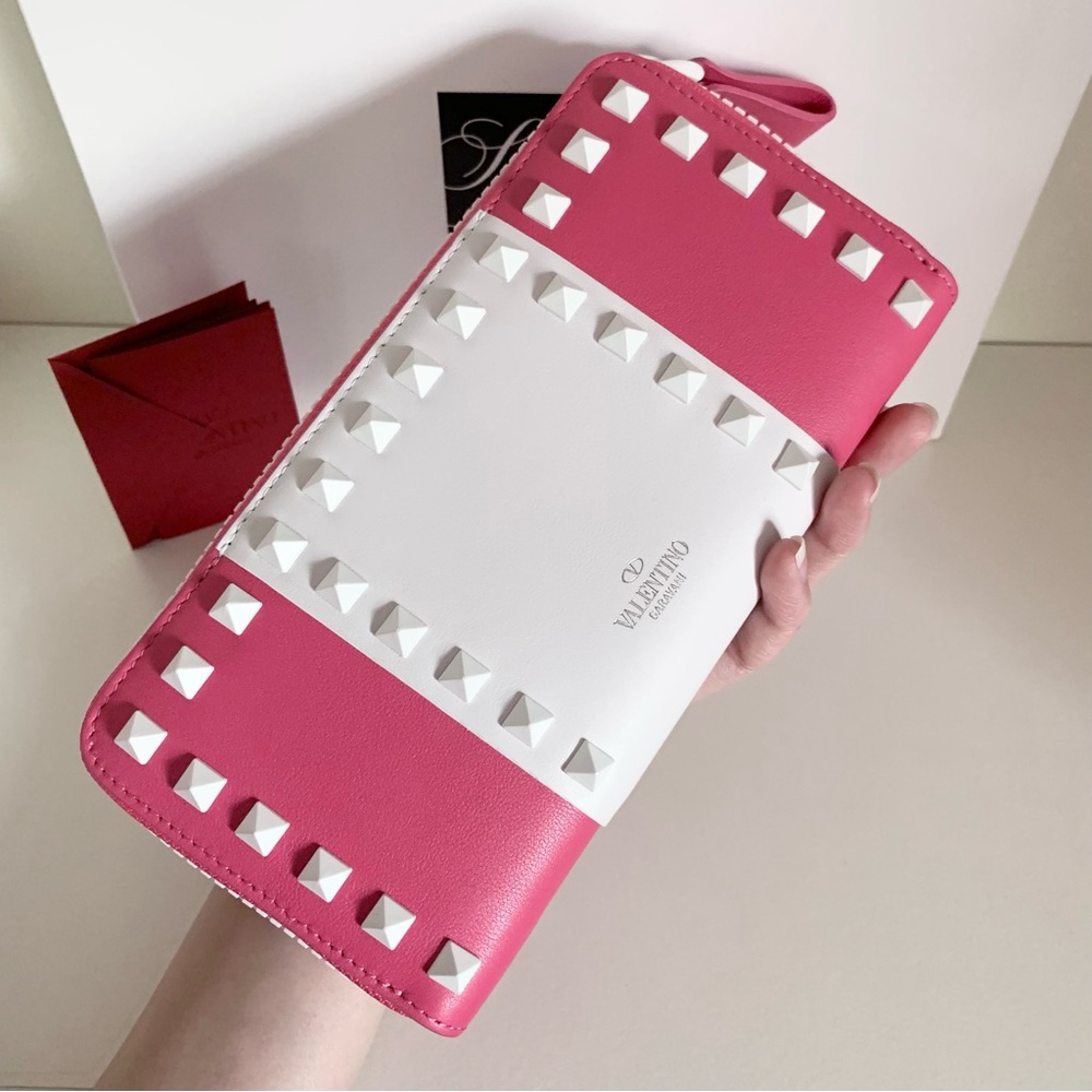 Valentino rockstud pink wallet